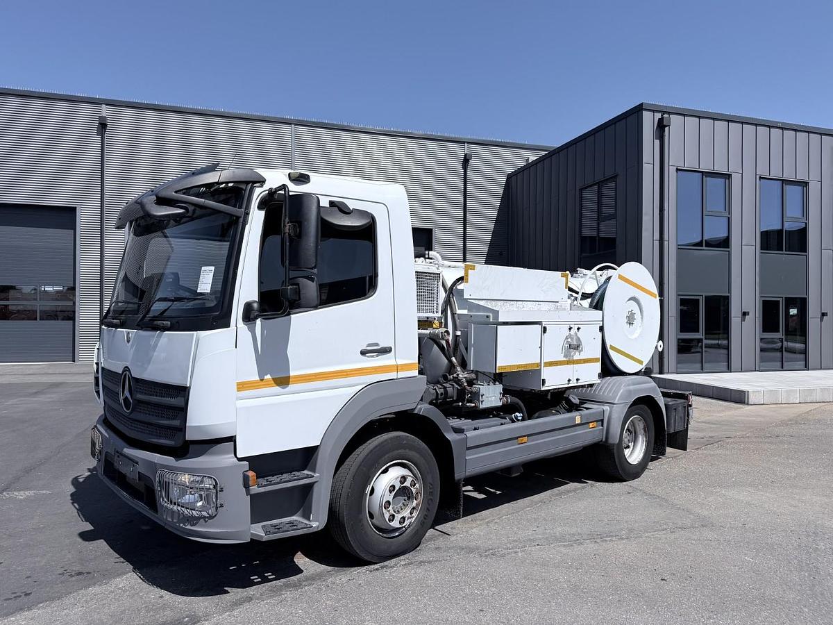 God Mercedes Atego 1323 RHD 4x2 Euro 6 Hvidtved Larsen Cityflex