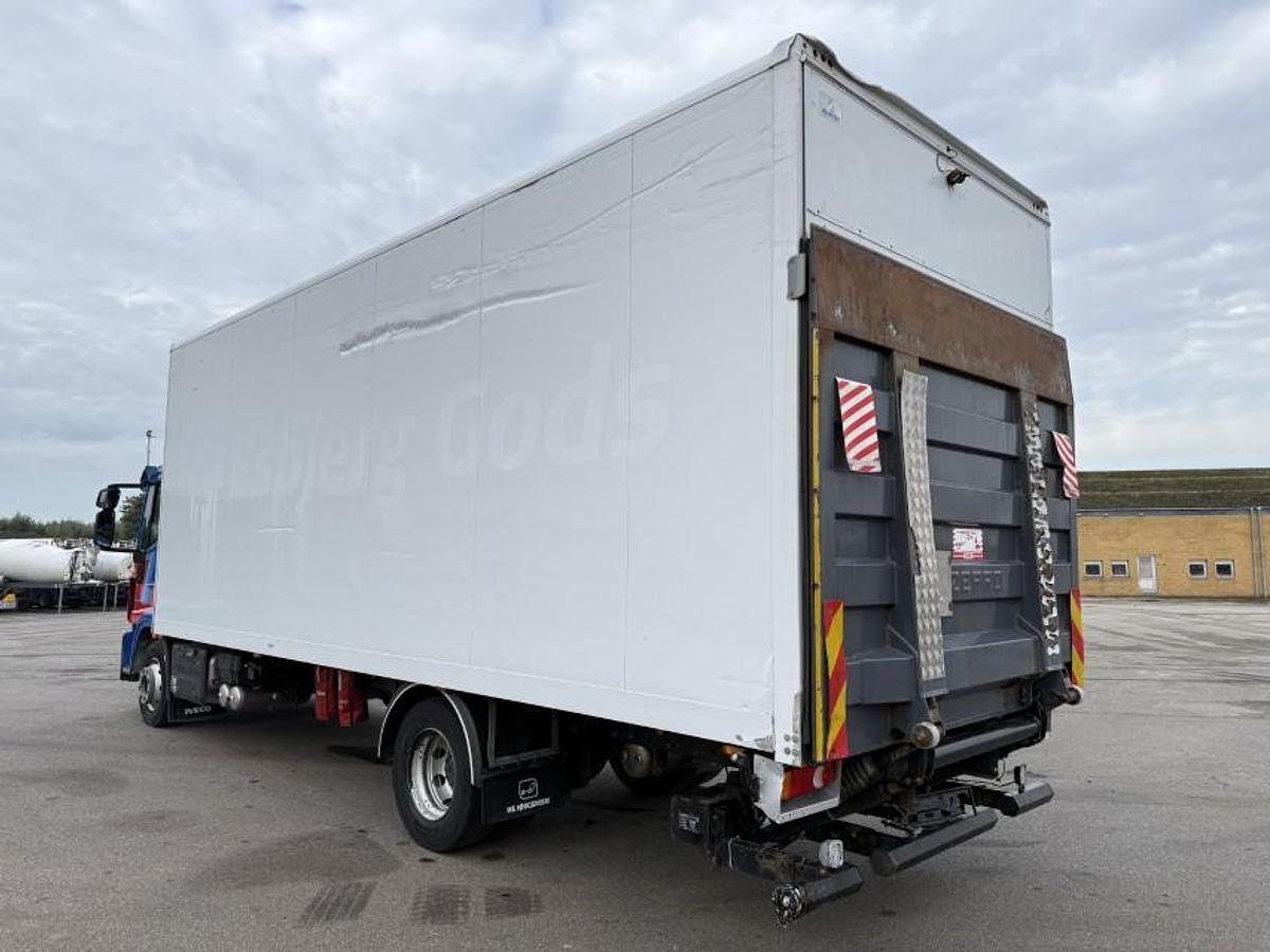 God 2018 Iveco Eurocargo 120E25 4x2 Lukket Kasse