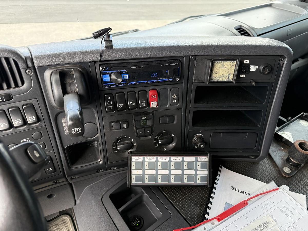 God Scania P400 8x2*6 24.000 l. ADR Euro 5