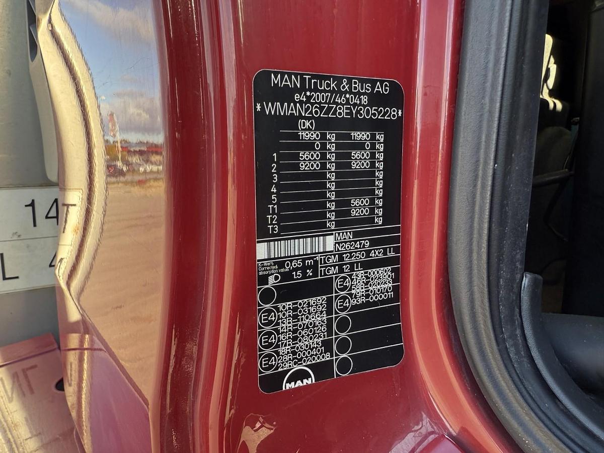 Meget god MAN TGM 14.250 4x2 VM-Tarm 4.000 l. Rustfri stål PED Kombi