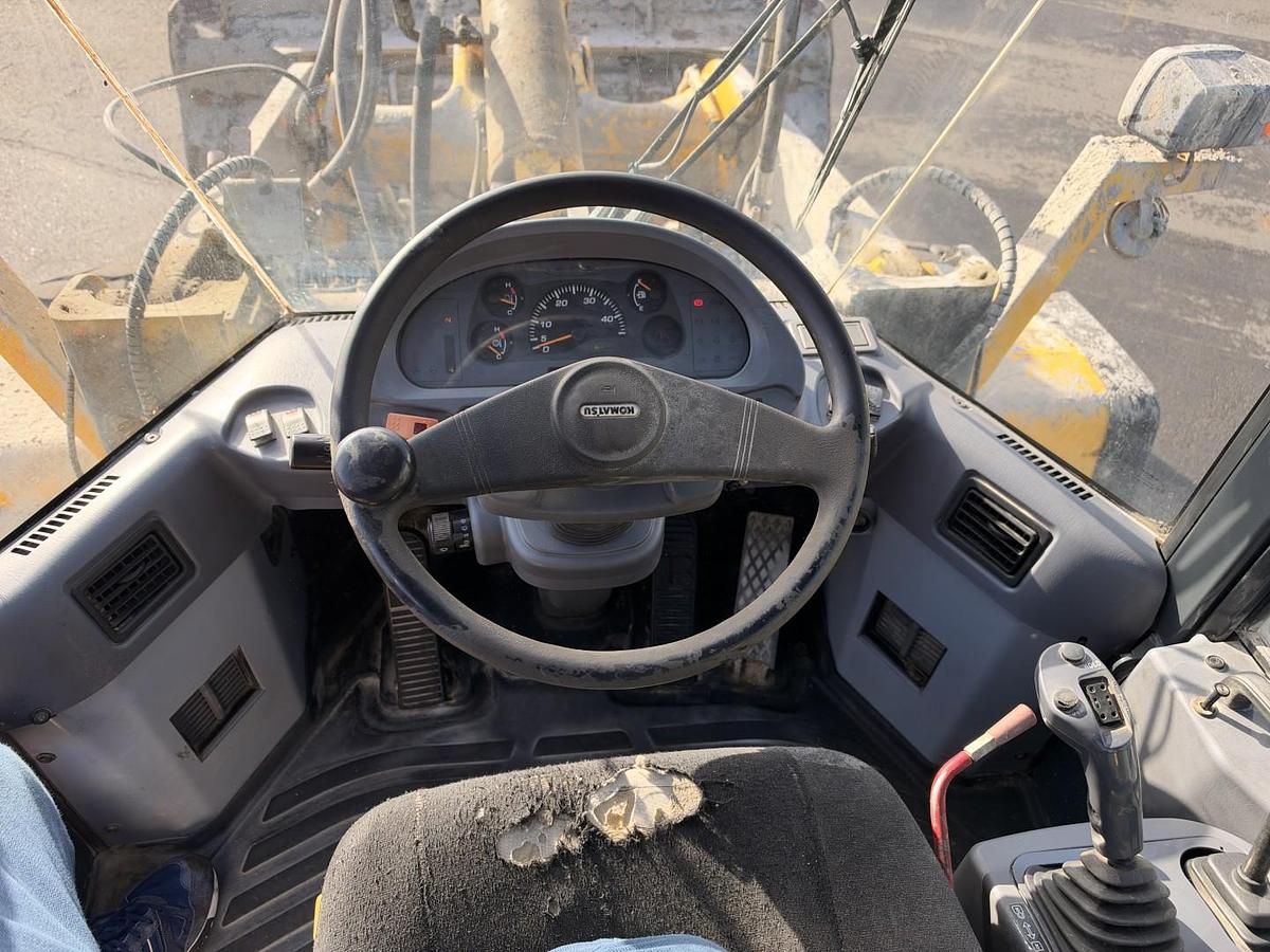 God 2004 Komatsu WA320 4x4 15 t. Hjullæsser