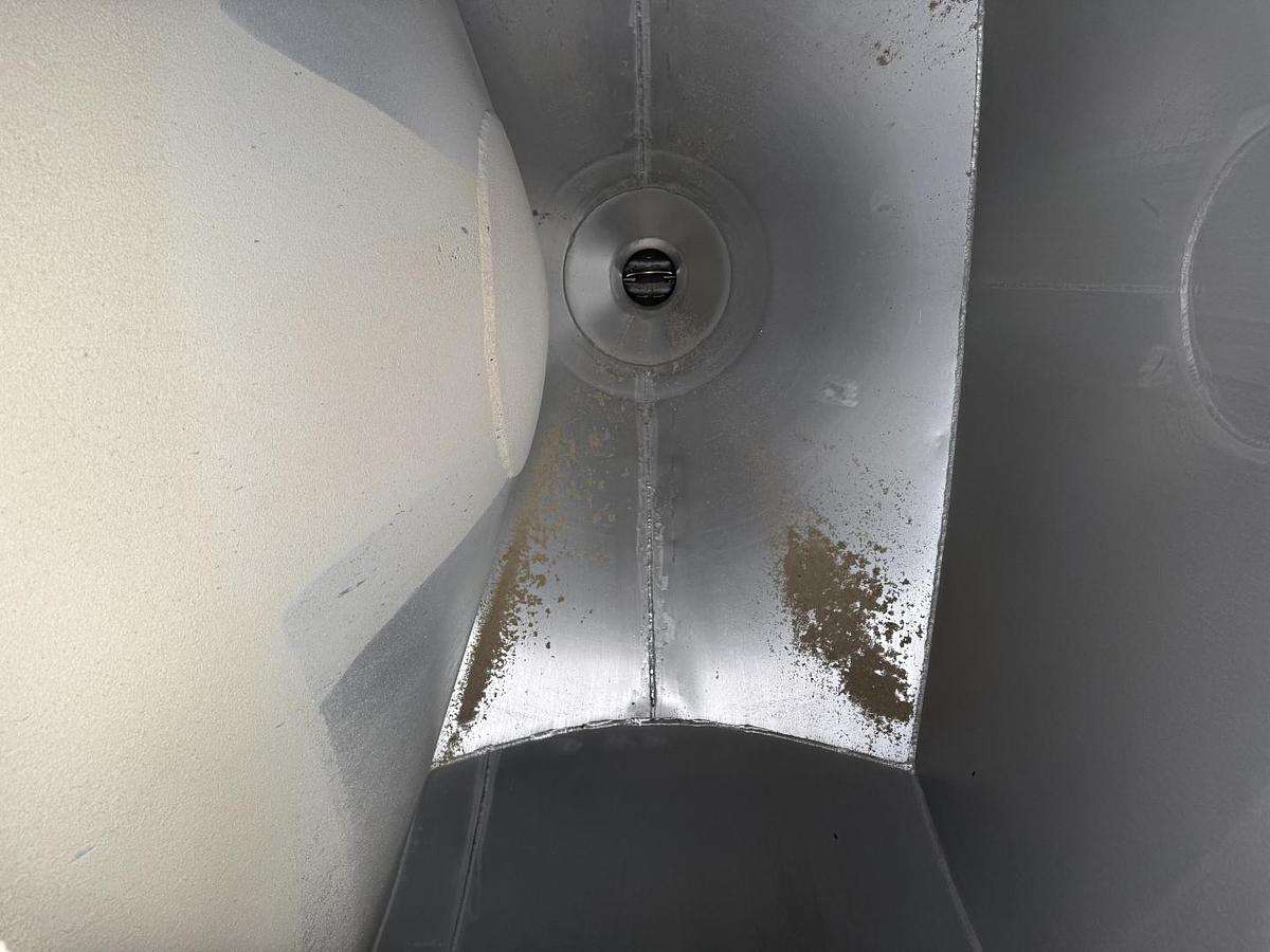 God 2013 HMK Bilcon  30 t. 42 m3 Silo Tank 6 rum