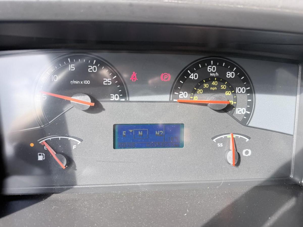 God Volvo FM 330 7,7 m 4x2 Fragtlad & lift