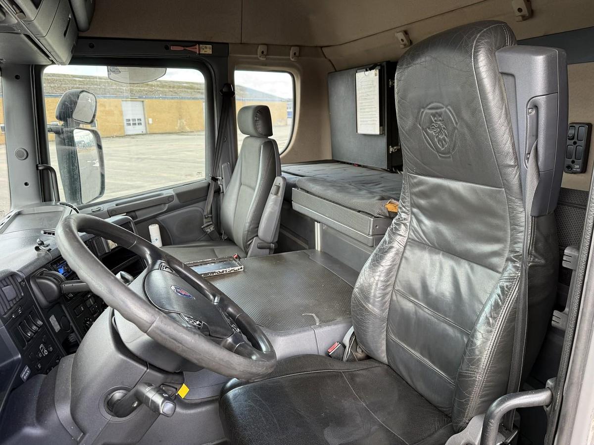 God 2010 Scania P400 8x2*6 24.000 l. ADR Euro 5