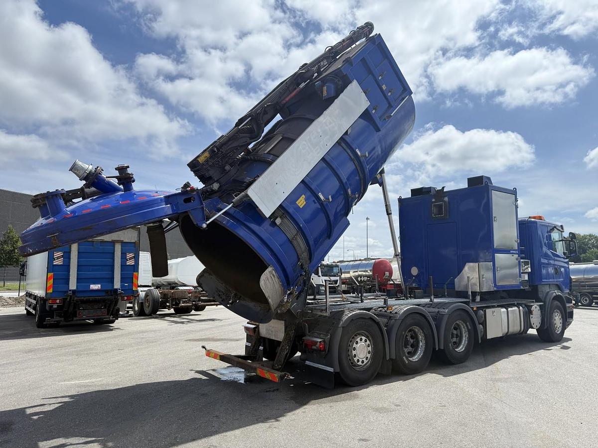 God 2011 Scania R420 8x4*4 Disab Centurion P10 Tørsuger