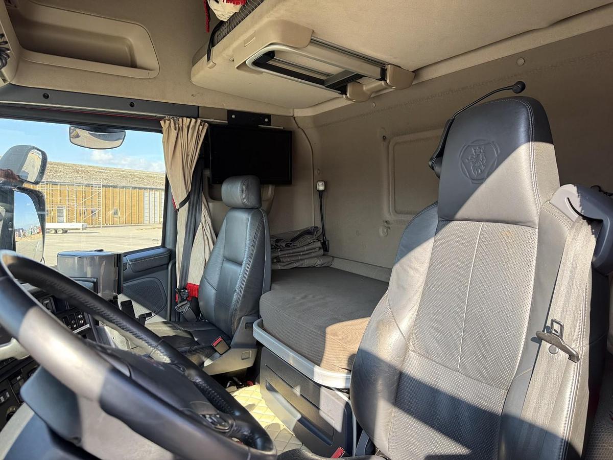 God 2015 Scania R580 8x4*4 Kesla 21127