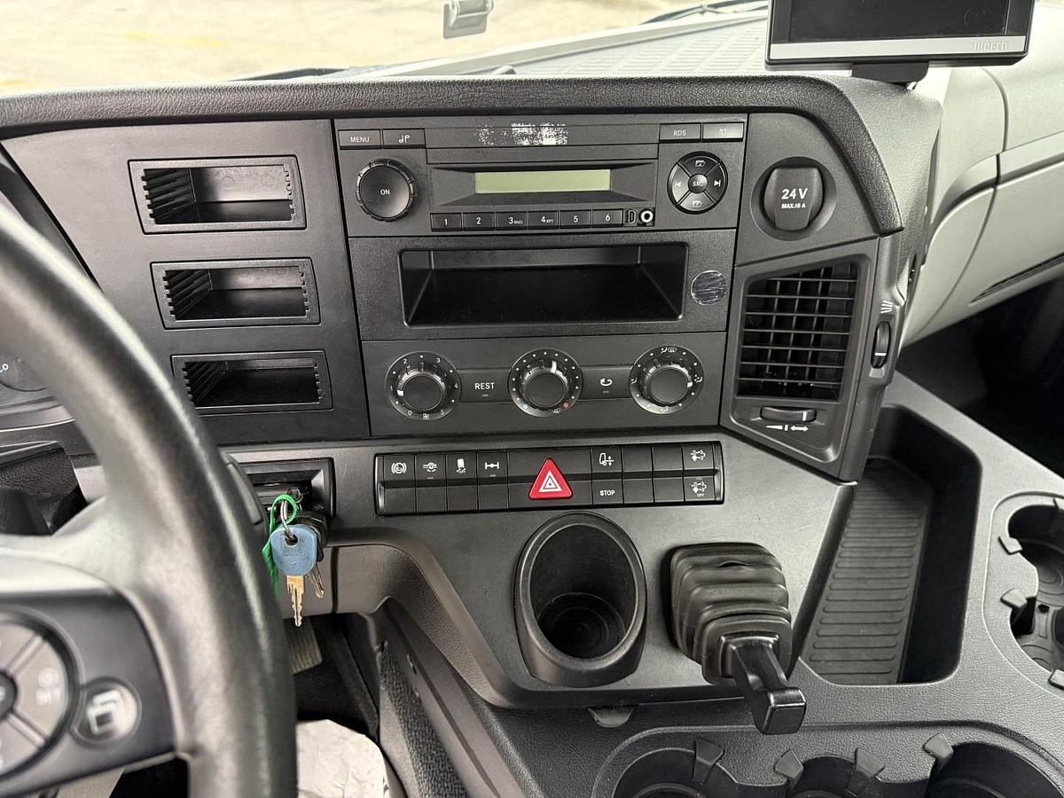 God 2014 Mercedes Actros 1832 4x2 Euro 6