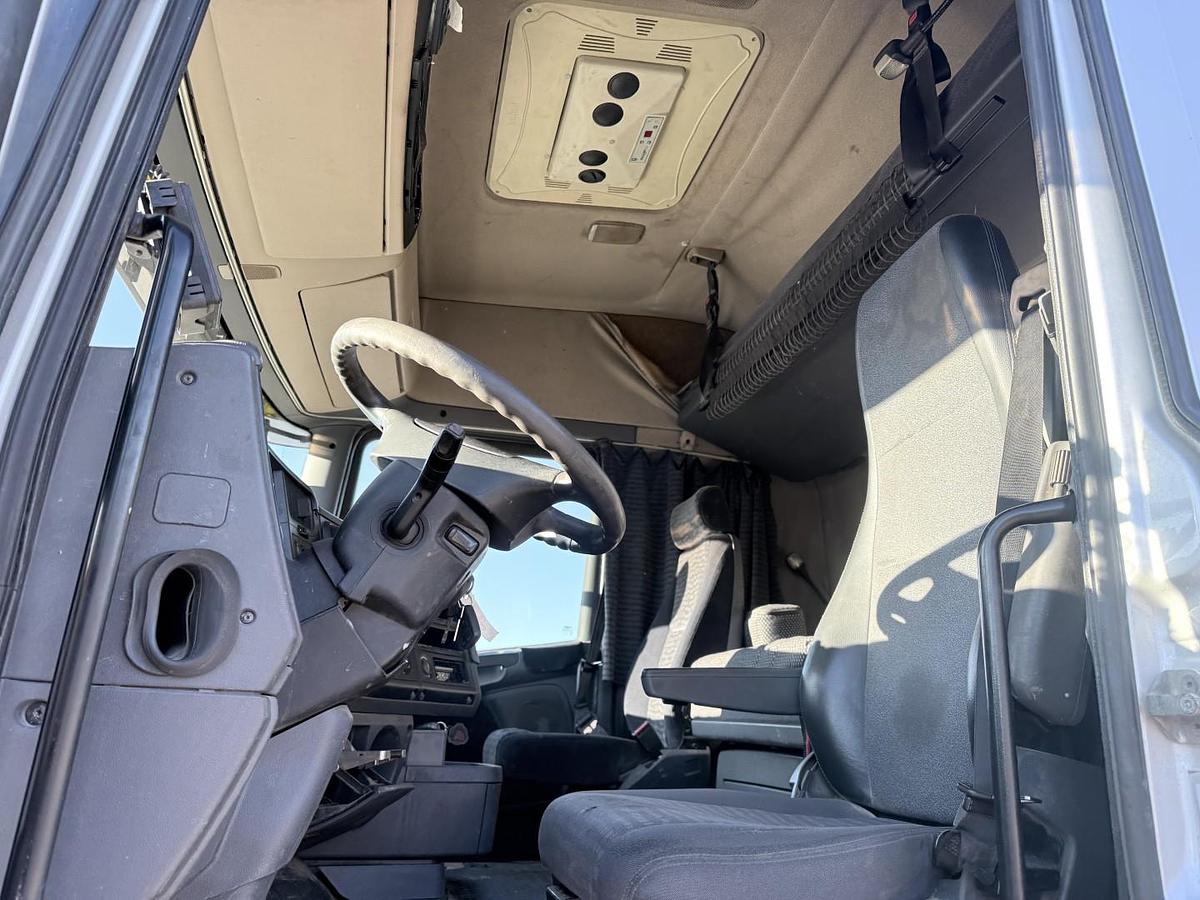 God Scania R380 4x2 Knæklad med hydraulisk rampe