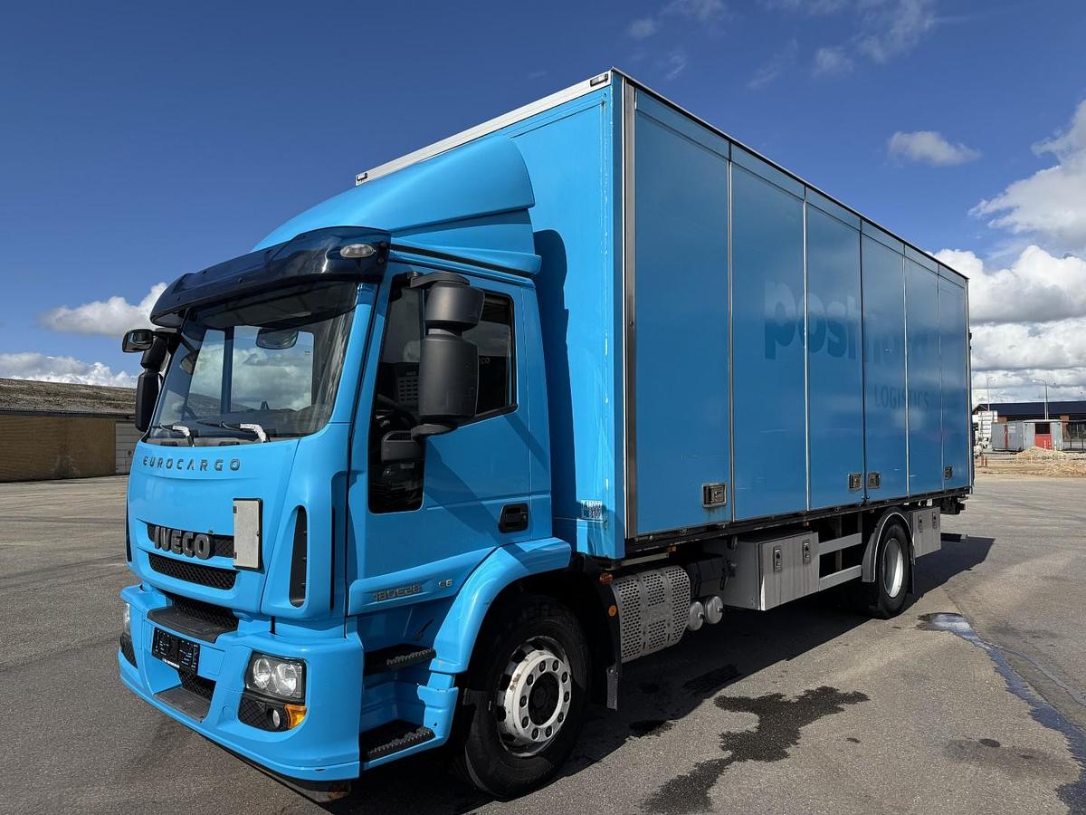 Meget god 2015 Iveco EuroCargo 180E28 4x2 Iglocar 7,60 m. Fuldsideåbning