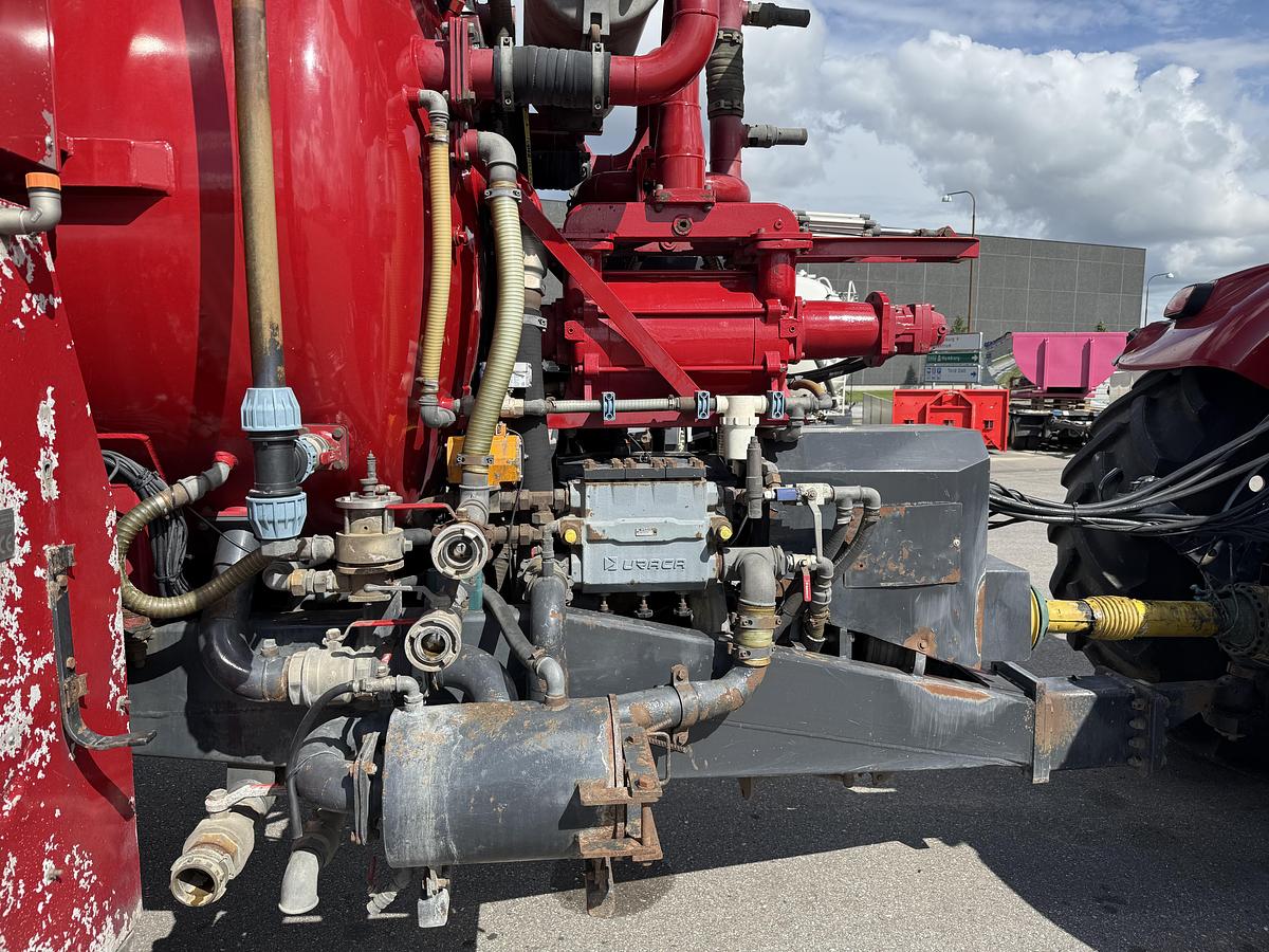 Meget god Case 240 Puma - Hvidtved Larsen 10.000 L KombiLine Slamsuger