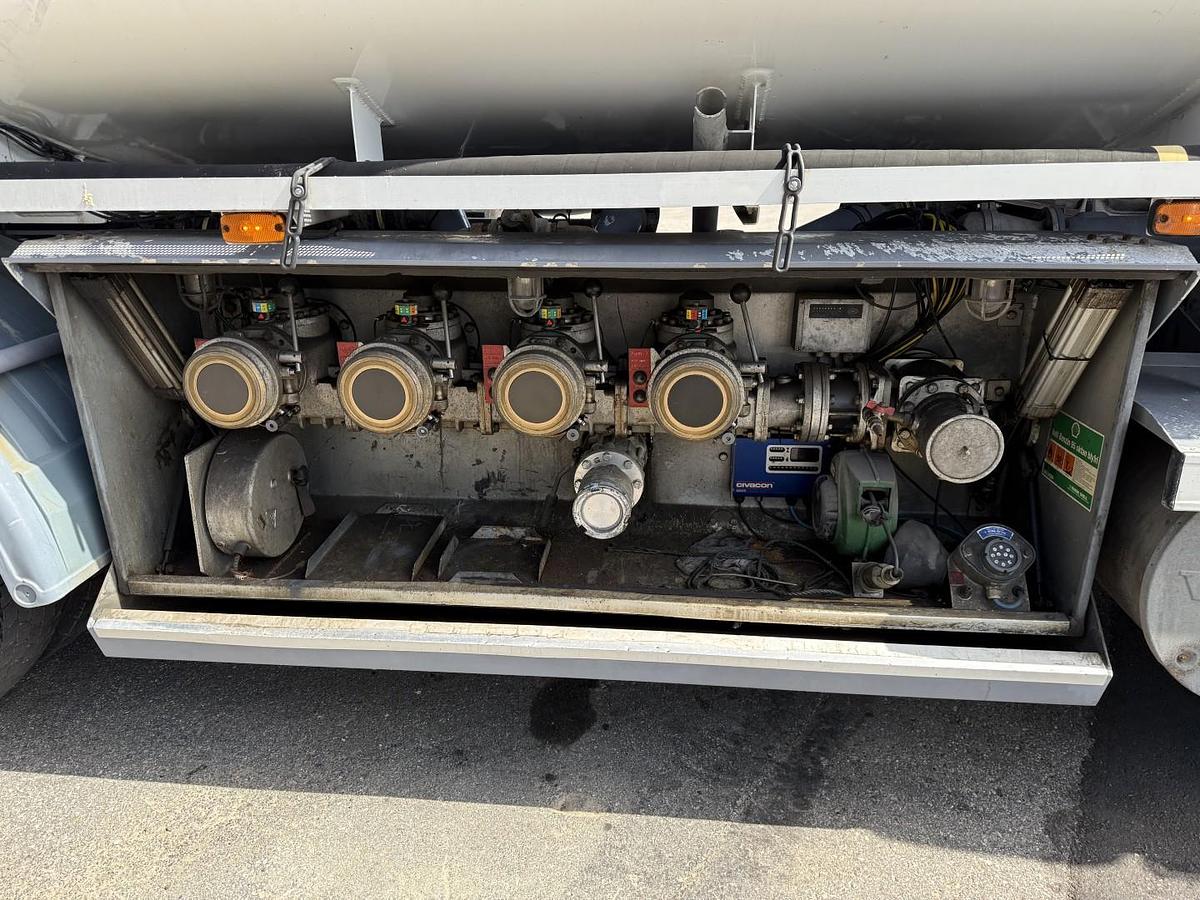 God Volvo FM9/260 4x2 12.865 L ADR Tankbil