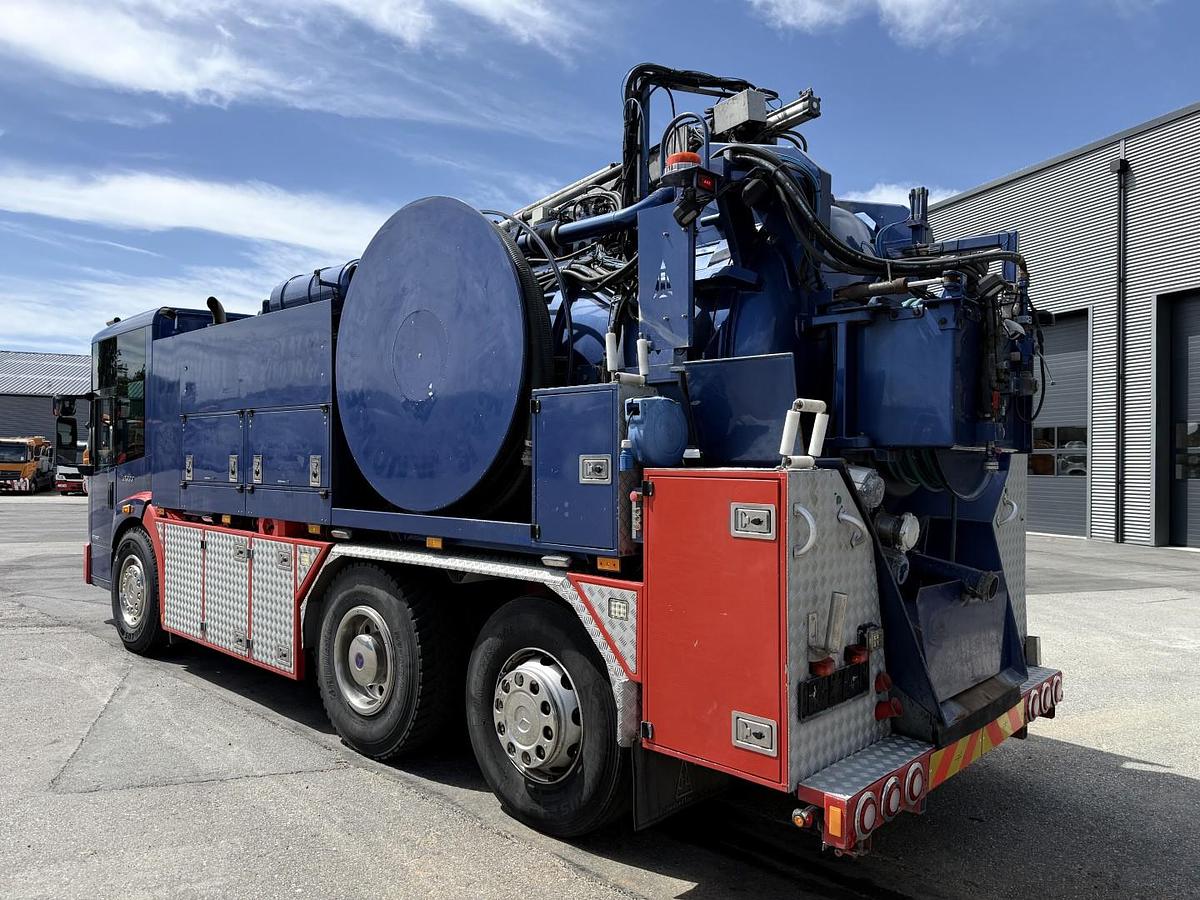 Meget god Mercedes Econic 2633 6x2*4 Hvidtved Larsen SLP309 Euro 5