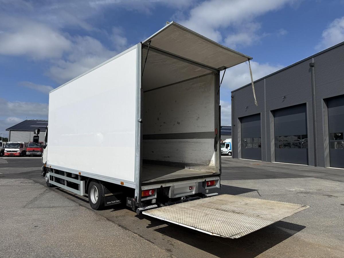 God Volvo FL 210  4x2 Lukket kasse Euro 6
