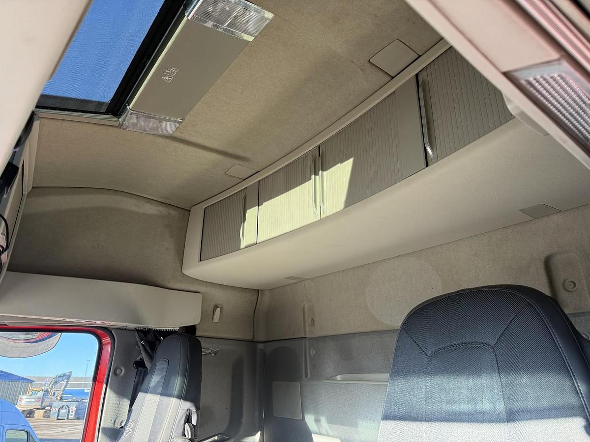 God Volvo FH500 8x2*6 Tip / HMF 2120 K3