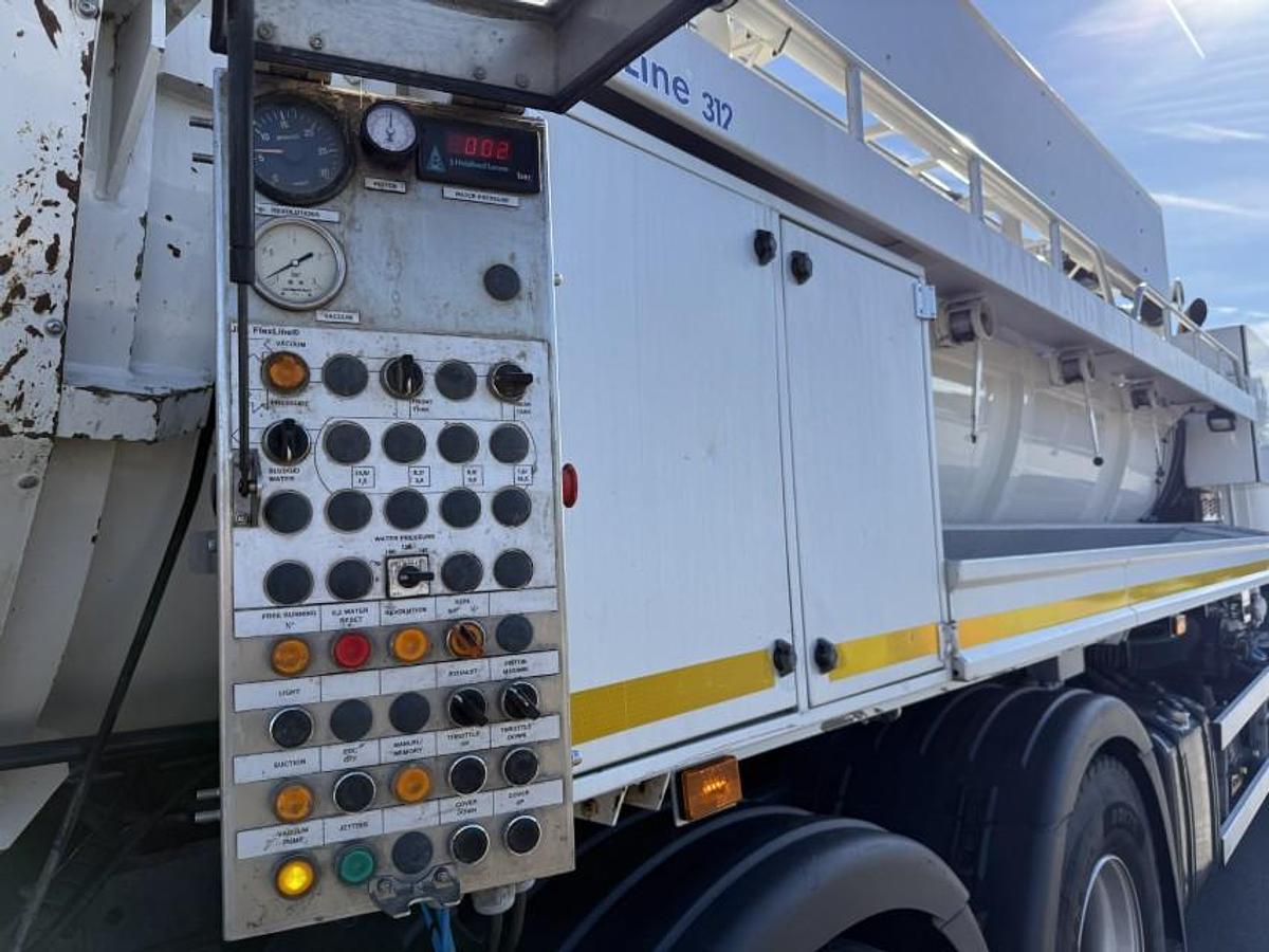 God Scania P360 EURO 6 6x4 Hvidtved Larsen FlexLine 312