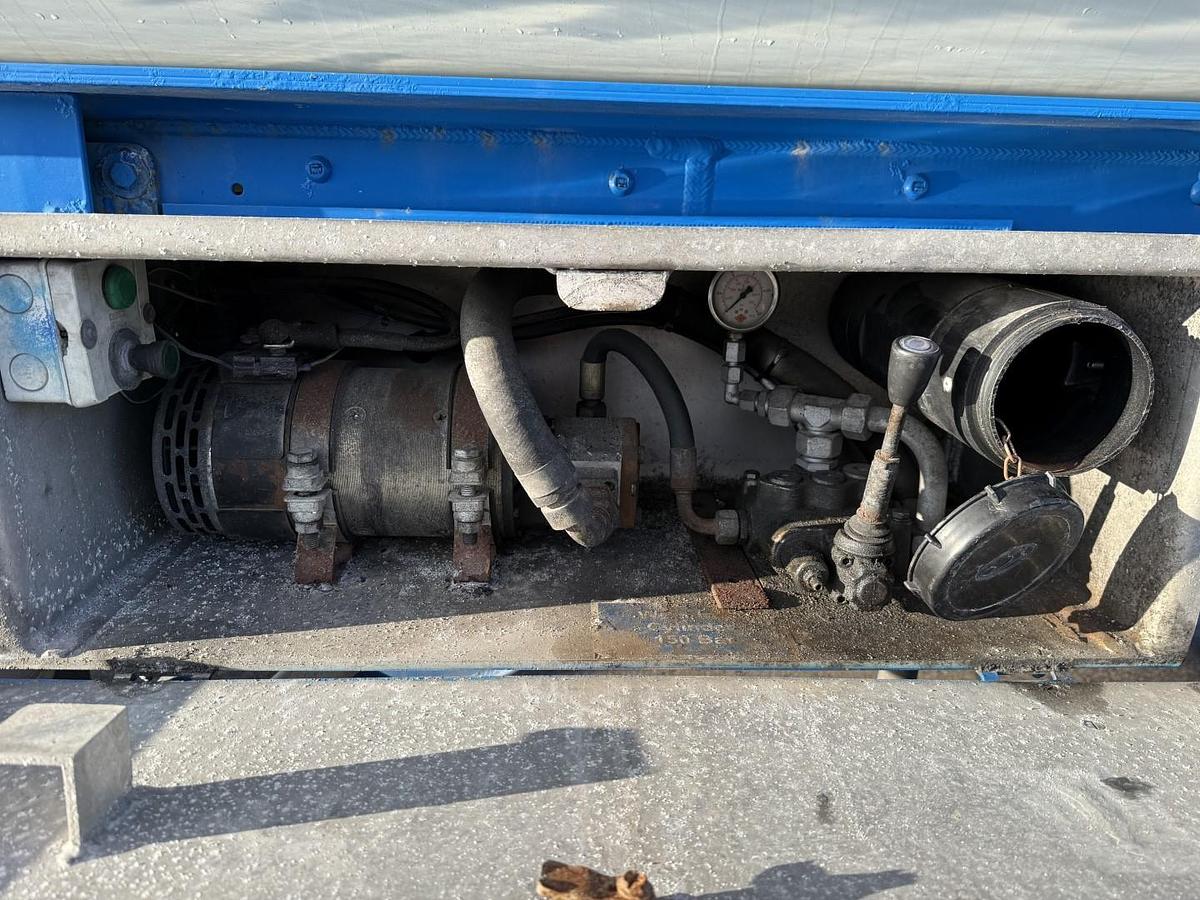 God Feldbinder 63 m3 Silotrailer