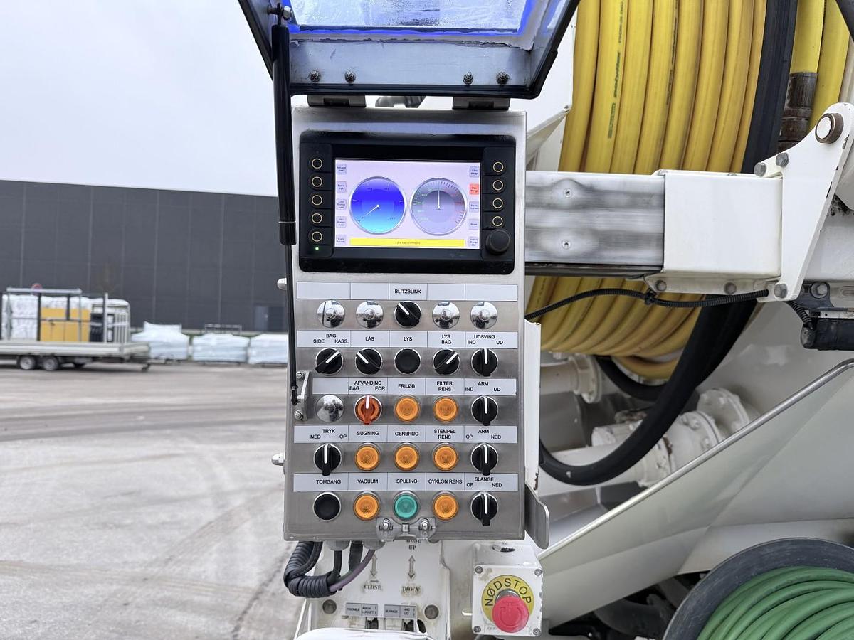 Meget god  Scania G500 8x4*4 Bucher Recycler 414