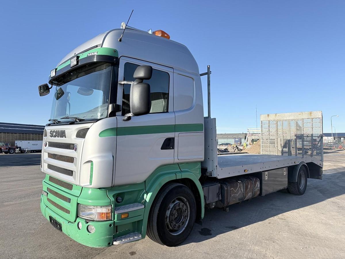 God Scania R380 4x2 Knæklad med hydraulisk rampe