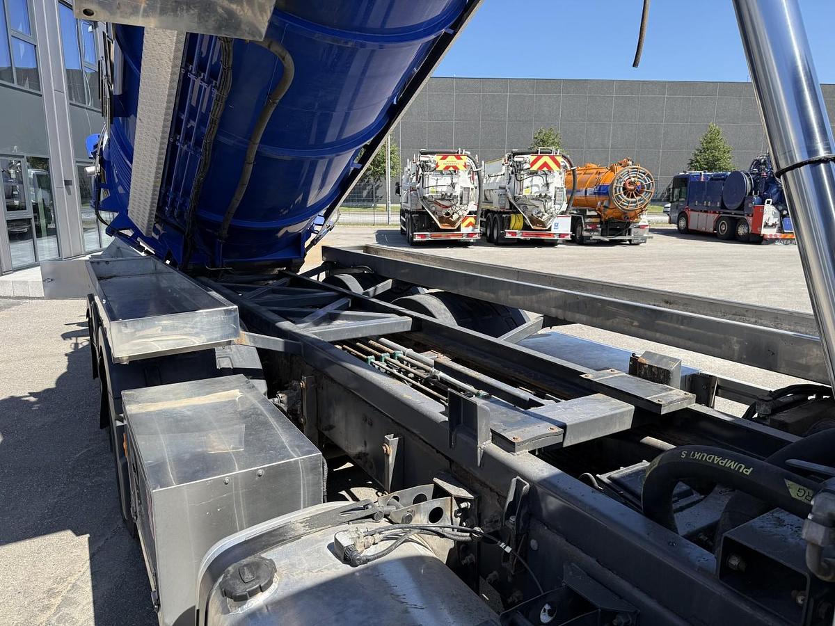 Meget god Volvo FM420 6x2*4 EEV Interconsult 12.700 l. Rustfri