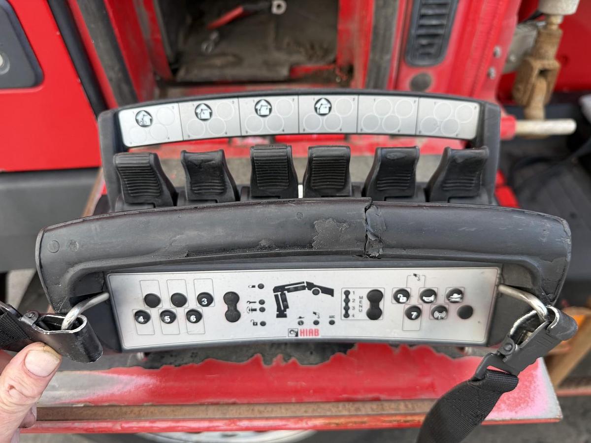 God 2018 Volvo FM500 8x2 Pusher tridem Hiab 099 B3 Radio