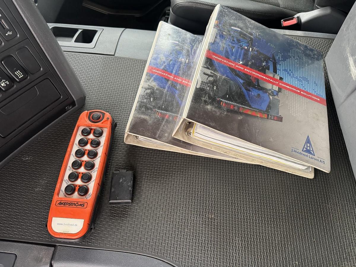 Meget god Scania P410 6x2*4 Hvidtved Larsen Flexline 312 ADR