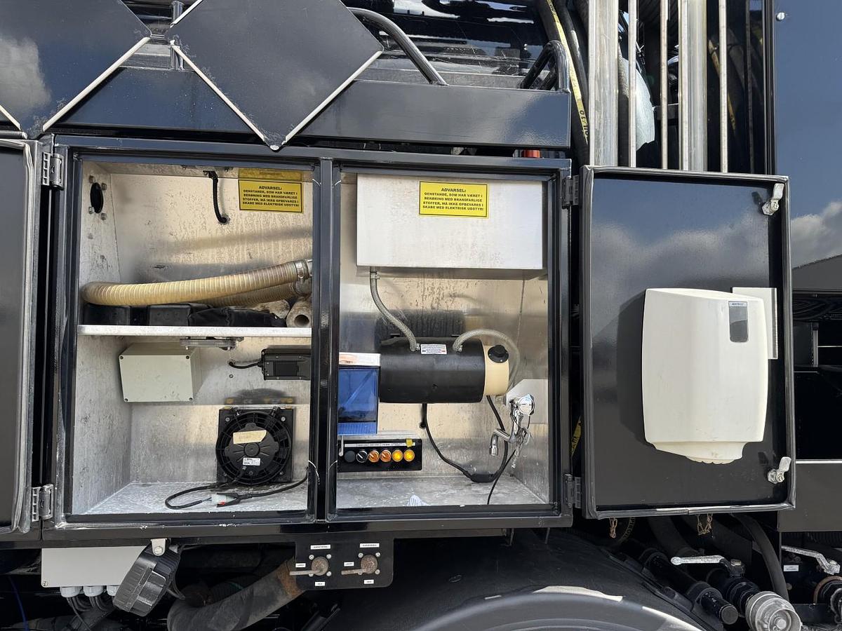 Meget god Scania P450 8x2*6 Hvidtved Larsen FlexLine 414 ADR