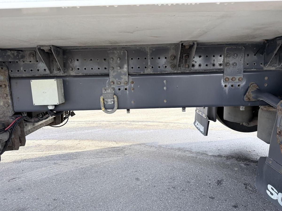 God 2015 Scania P320 6x2*4 Carrier Supra 1250 Mt 9.80 m. kasse