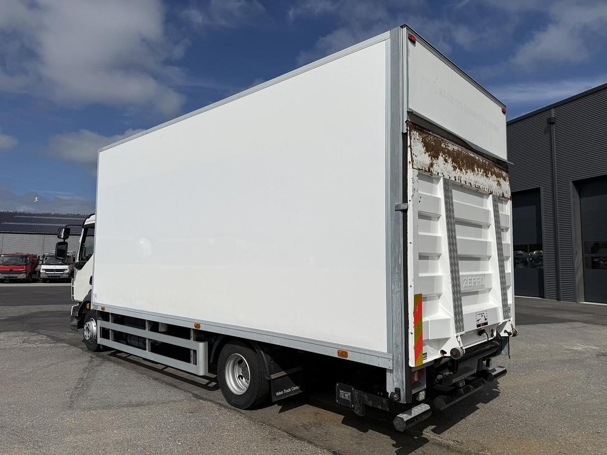 God Volvo FL 210  4x2 Lukket kasse Euro 6