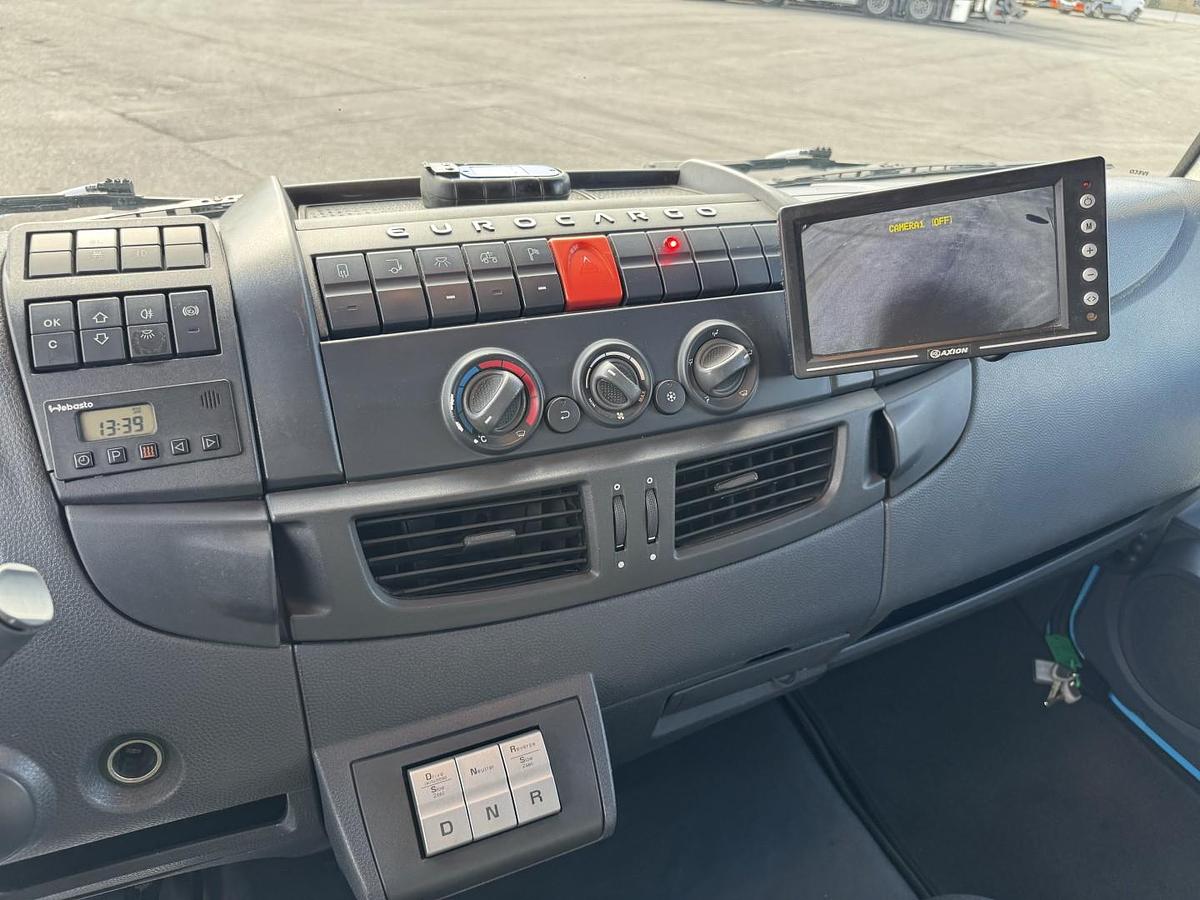 Meget god 2015 Iveco EuroCargo 180E28 4x2 Iglocar 7,60 m. Fuldsideåbning