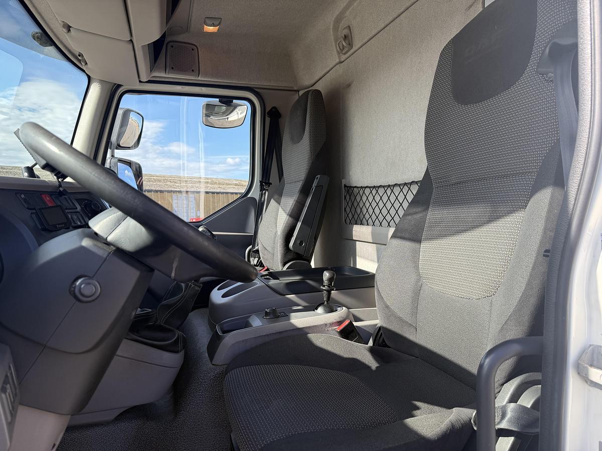 God 2016 DAF LF45/220 4x2 Fragtlad & lift Euro 6