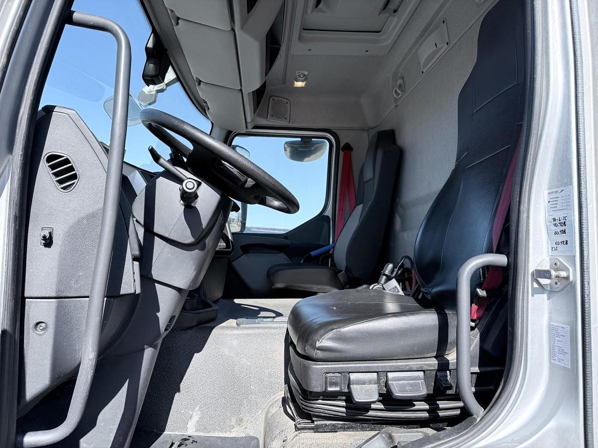 Meget god 2022 Renault D WIDE 320 DTI 8 Pladstrækker