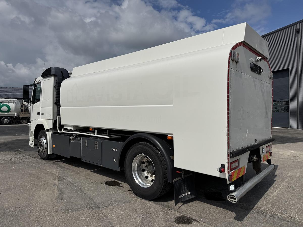 God Volvo FM330 4x2 HMK Bilcon 12.600 L ADR tankbil