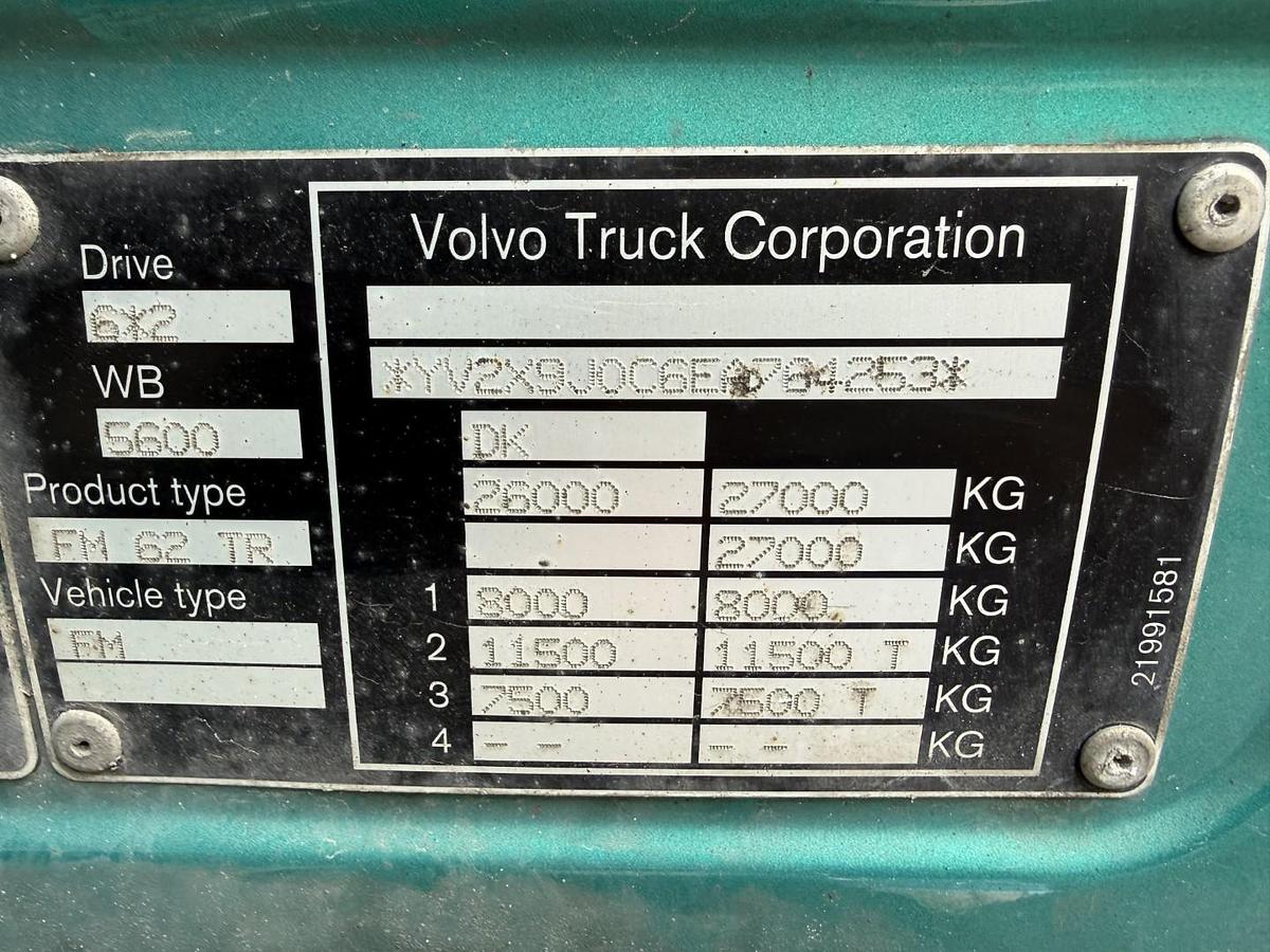 God Volvo FM330 6x2*4 Carrier Supra 1050 Nordic