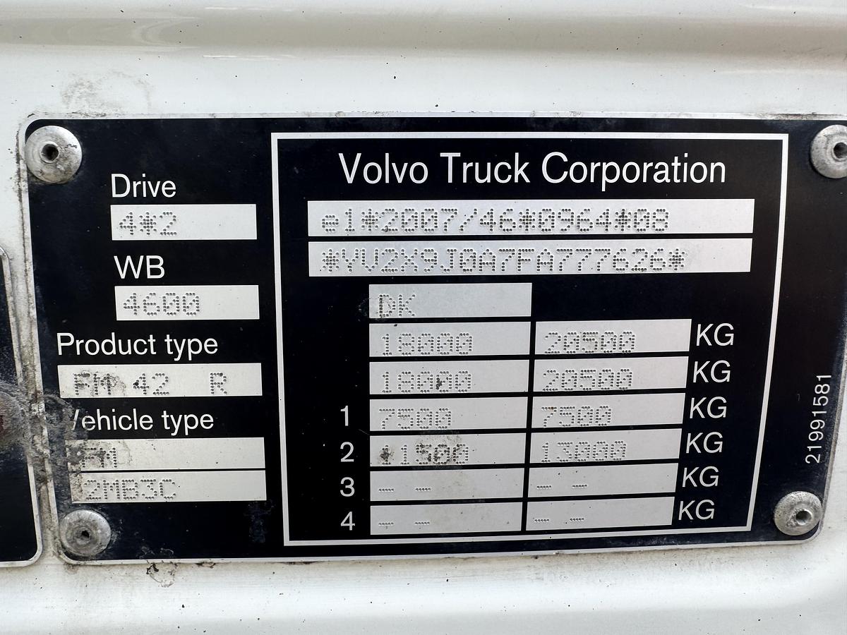 God Volvo FM330 4x2 HMK Bilcon 12.600 L ADR tankbil