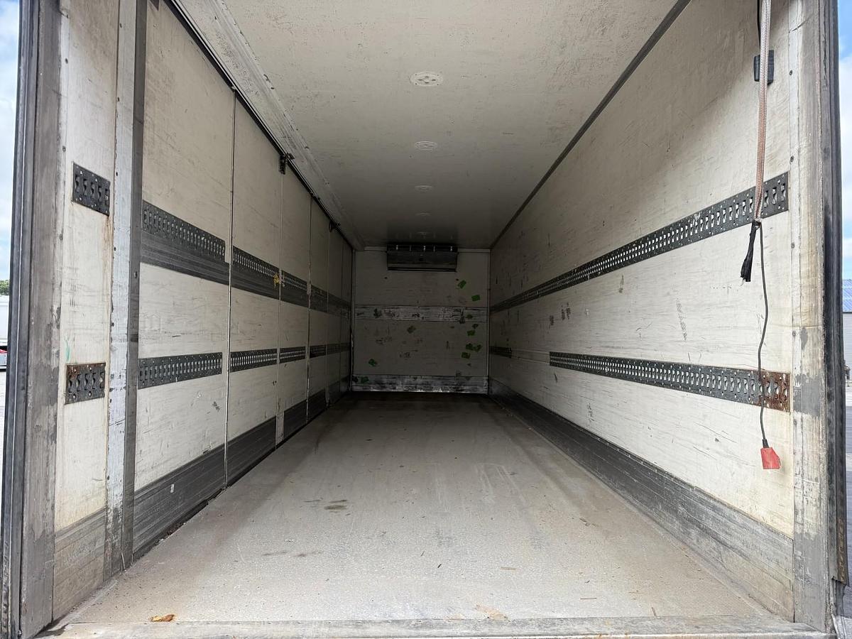 God Volvo FM330 6x2*4 Carrier Supra 1050 Nordic
