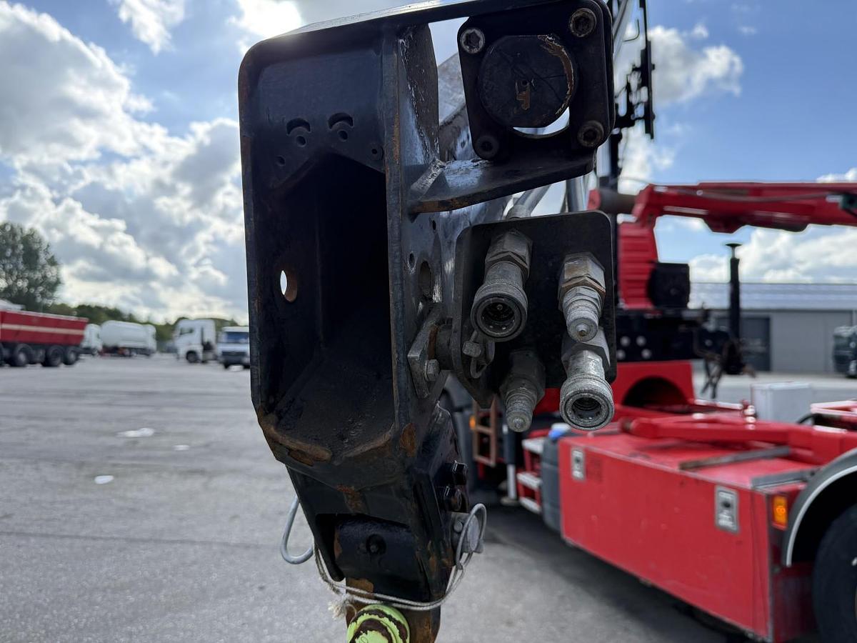 God 2018 Volvo FM500 8x2 Pusher tridem Hiab 099 B3 Radio