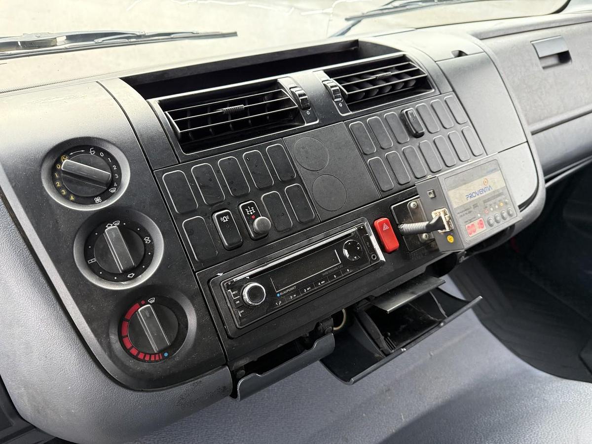 God 2000 Mercedes Atego 1523 4x2 Slamsuger