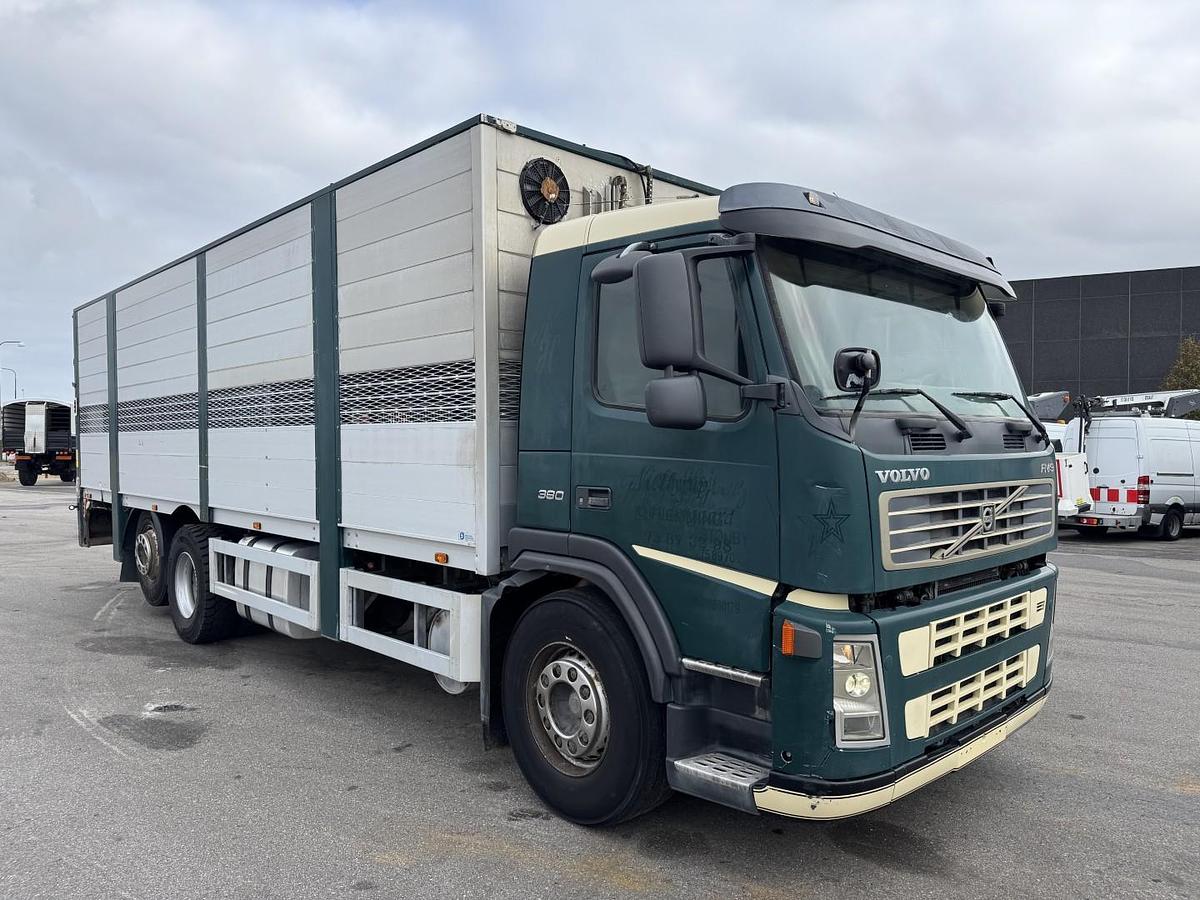 God 2004 Volvo FM9 380 6x2*4 Dyretransport