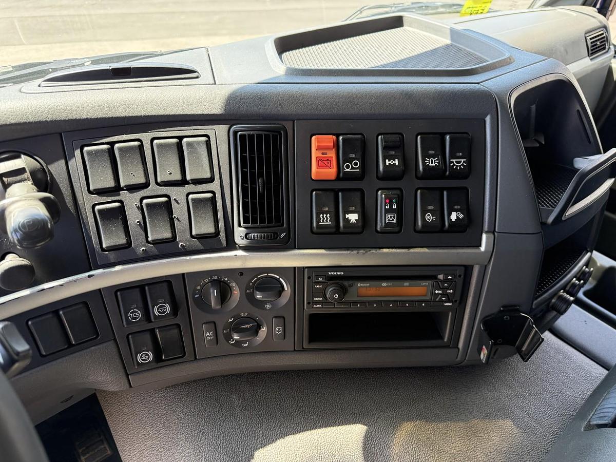 Meget god Volvo FM420 6x2*4 EEV Interconsult 12.700 l. Rustfri