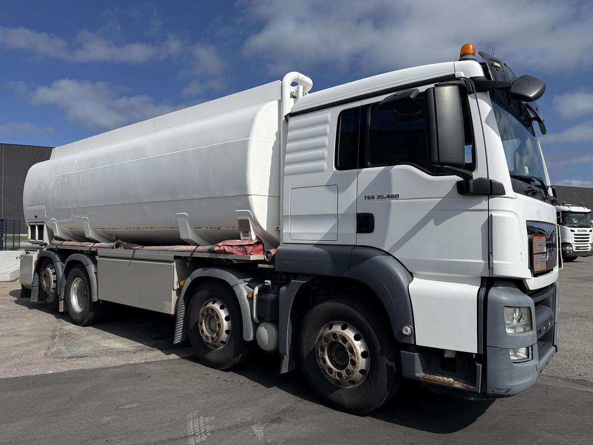 Meget god MAN TGS 35.480 8x2*6 Euro 6 23.000 l ADR Tank