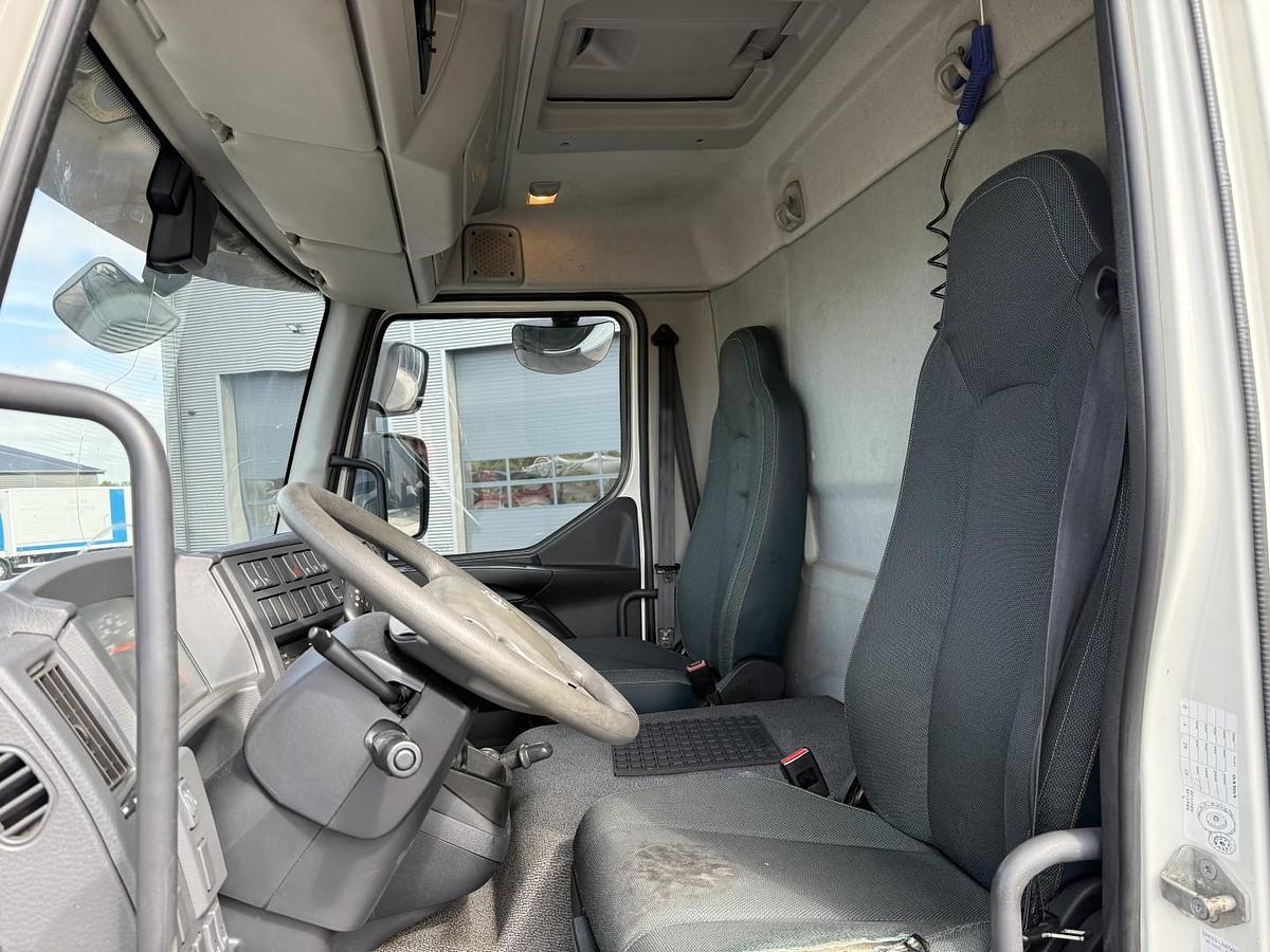God Volvo FL 210  4x2 Lukket kasse Euro 6