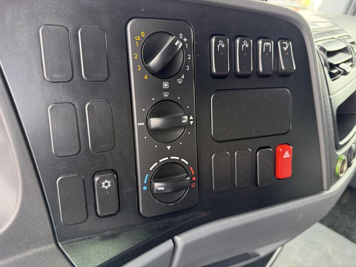 God 2011 Mercedes Atego 1218 4x2 Euro 5 8,0 m