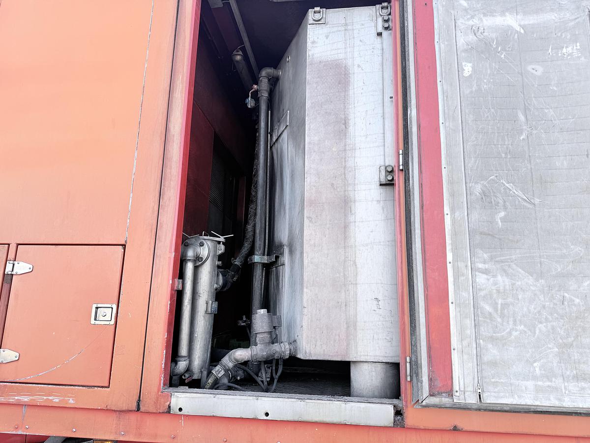 God Krone 3 akslet Boxtrailer 1000 bar højtryksanlæg med Kamat pumpe 186 L/min. Deutz V8.