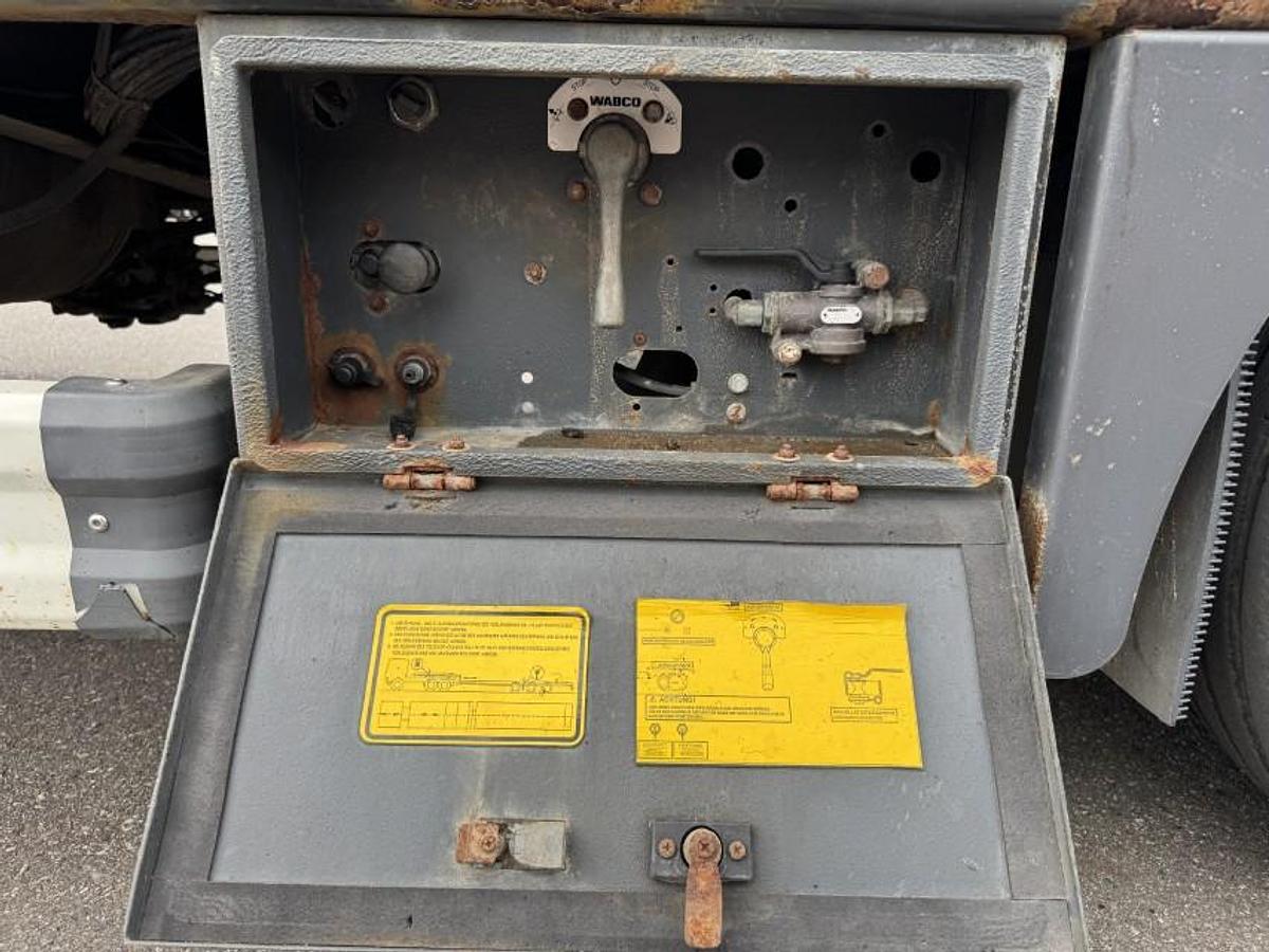 God Kässbohrer 4 akslet Udtrækkelig Maskintrailer