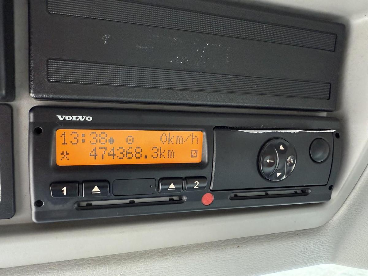 God 2017 Volvo FE320 6x2*4 Thermo King T-1200R Spectrum 9,80 m.