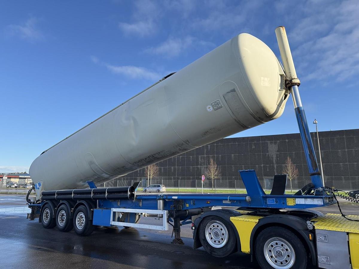 God Feldbinder 63 m3 Silotrailer