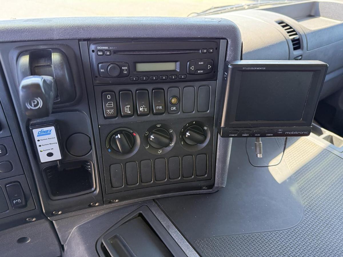 God 2005 Scania P310 4x2 Hvidtved Larsen Flexline 207