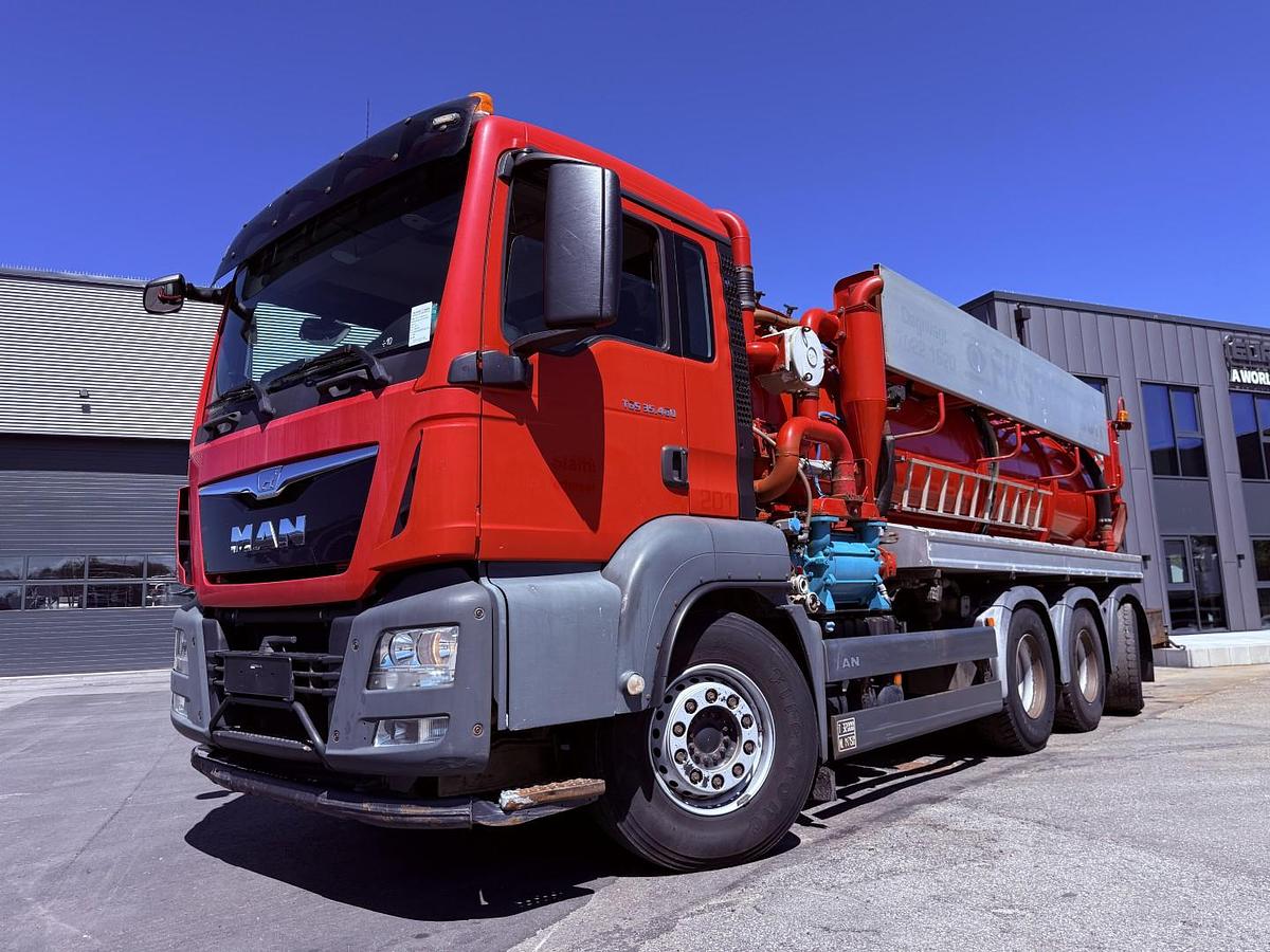 Meget god MAN TGS 35.480 8x4*4 Hvidtved Larsen 16.000 l.
