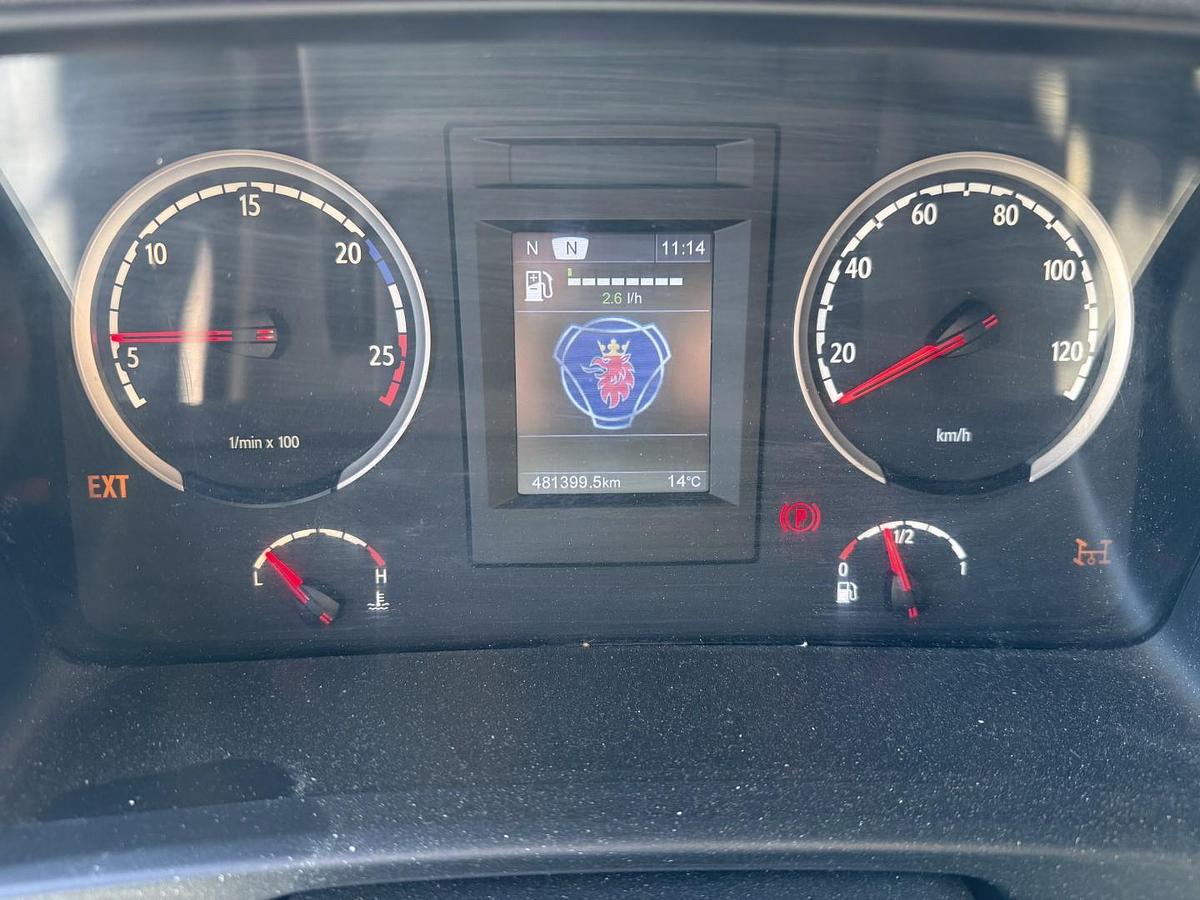 Meget god Scania P360 6x2*4 12.500 l. Korp & Son