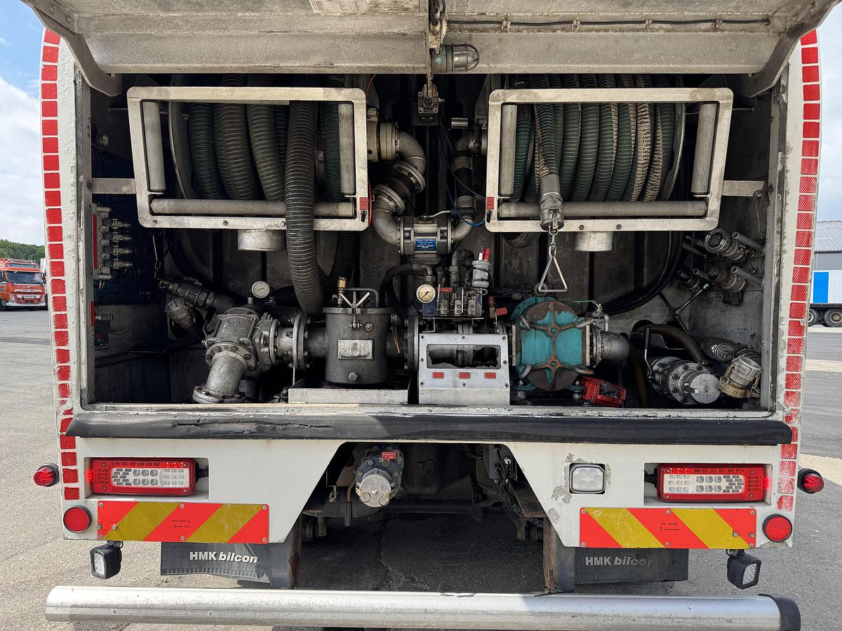 God Volvo FM330 4x2 HMK Bilcon 12.600 L ADR tankbil